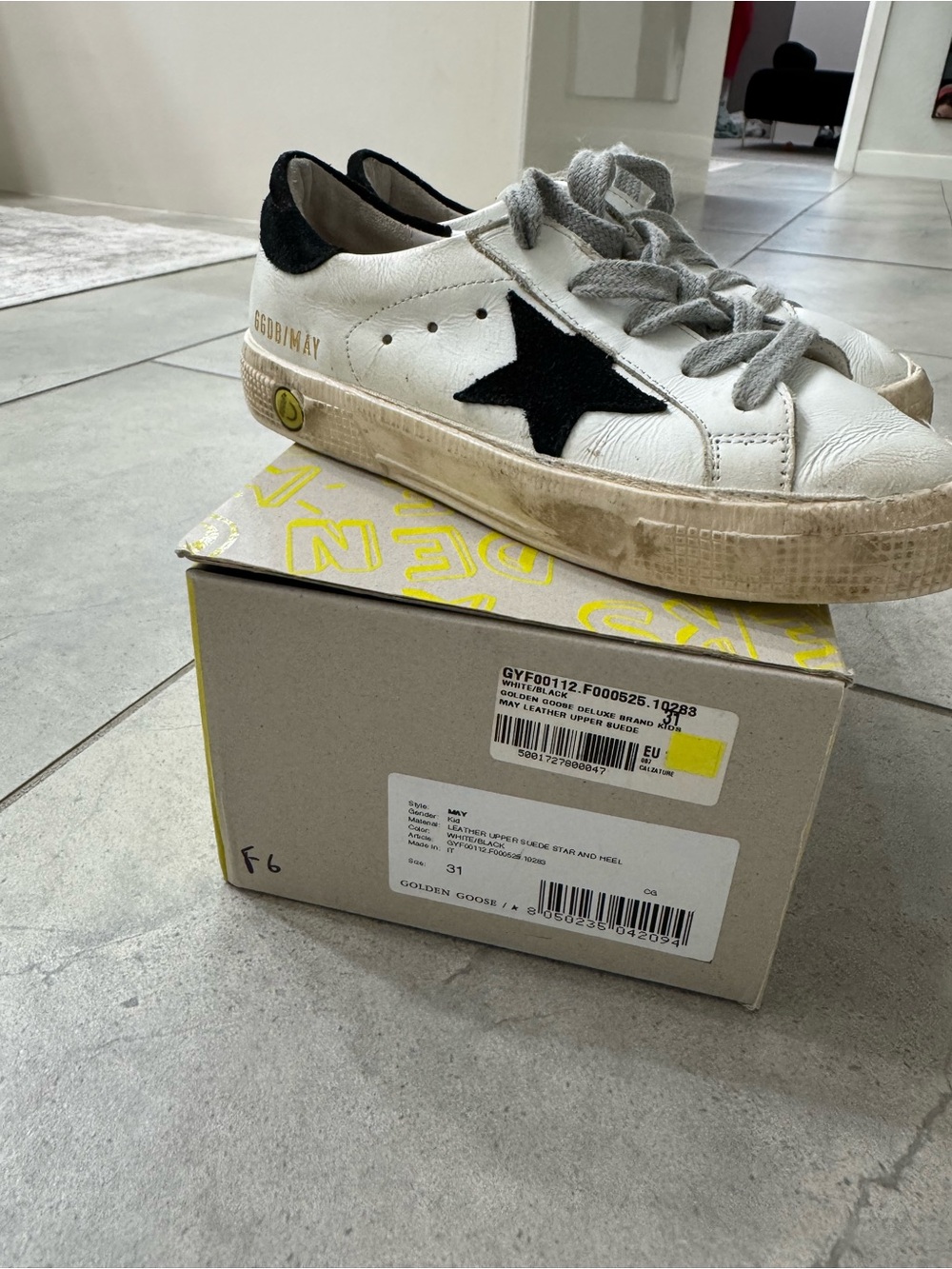 Golden Goose Kids White Leather Sneakers with Black Star Accent
